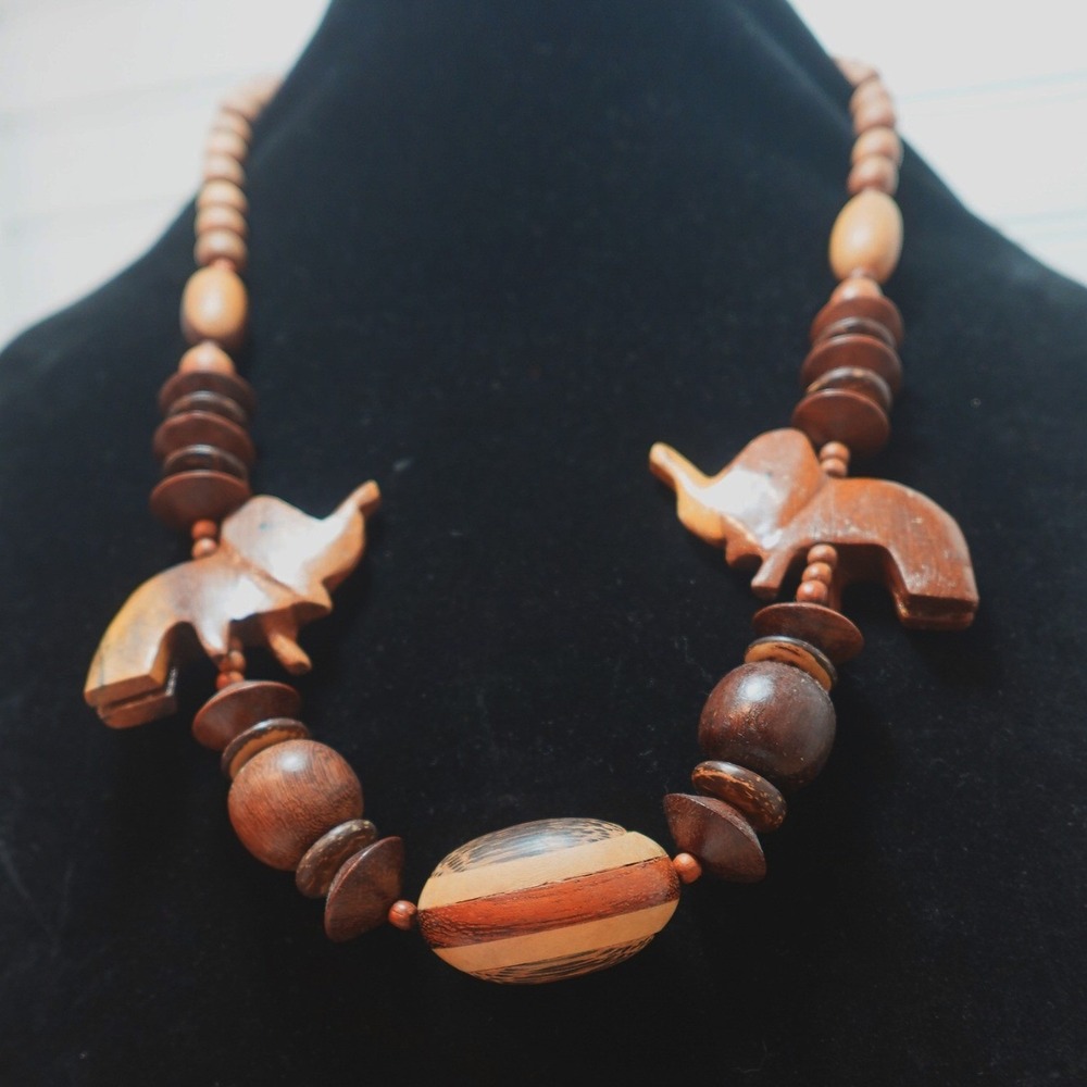 Vintage Elephant Necklace Chunky Wooden Boho Hand-carved Beaded Safari Jewelry